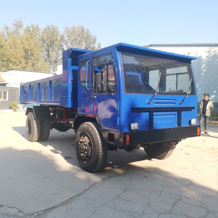 四不像自卸车